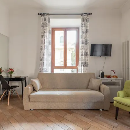 Flaminiarooms Bed and breakfast